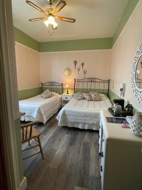 Auberge Presbytere Mont Lac-Vert Hébertville Esterno foto