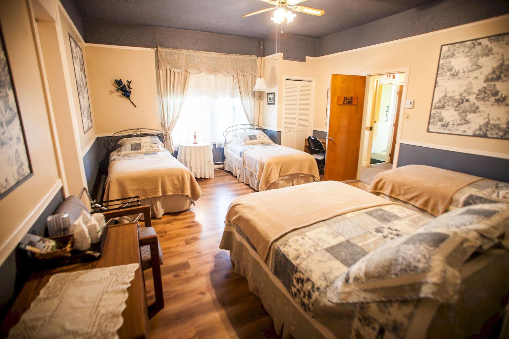 Auberge Presbytere Mont Lac-Vert Hébertville Esterno foto